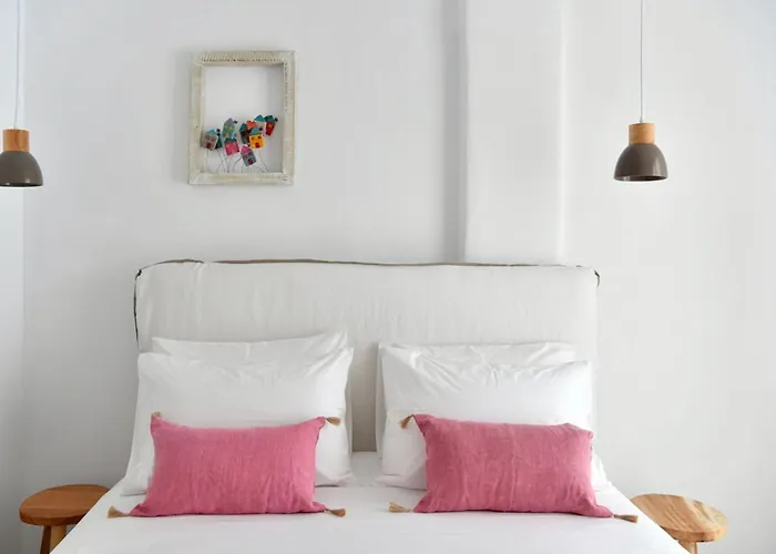 Luxury Paros Ianthe Striking Beauty 4 Bedrooms * Pounda