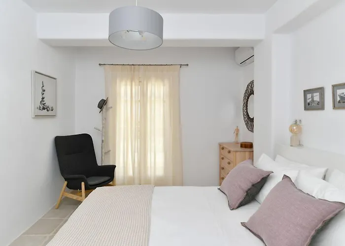 Luxury Paros Ianthe Striking Beauty 4 Bedrooms Villa Pounda