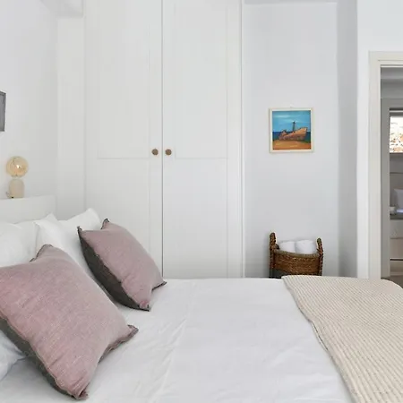 别墅 Luxury Ianthe Striking Beauty 4 Bedrooms Glisidia