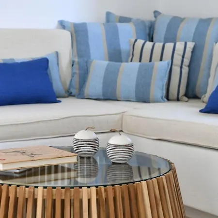 别墅 Luxury Ianthe Striking Beauty 4 Bedrooms Glisidia Páros