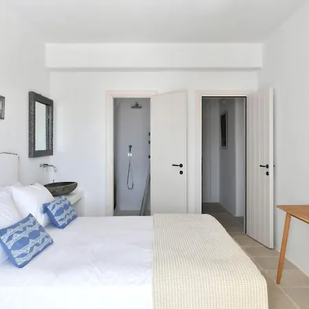 Luxury Paros Ianthe Striking Beauty 4 Bedrooms Villa *