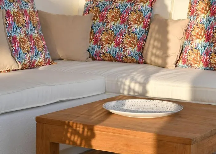 Luxury Paros Ianthe Striking Beauty 4 Bedrooms Vila Pounda