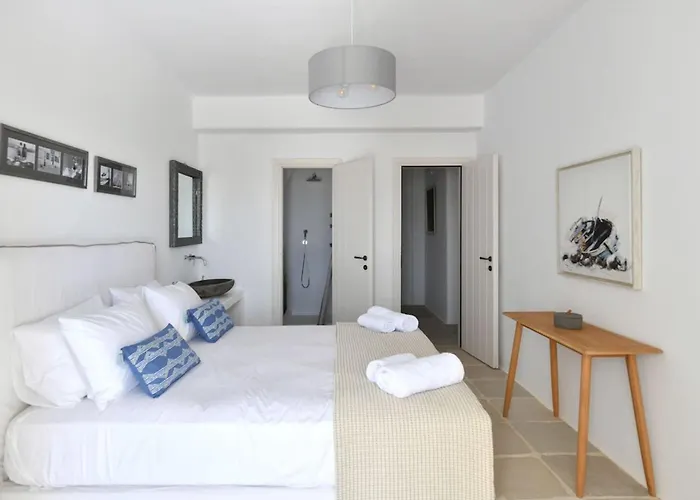 Vila Luxury Paros Ianthe Striking Beauty 4 Bedrooms *